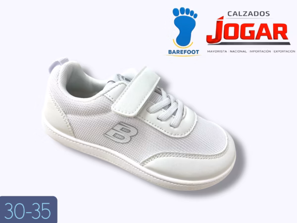 Modelo 870 – Calzado infantil Barefoot respetuoso disponible en Calzados Jogar para profesionales.